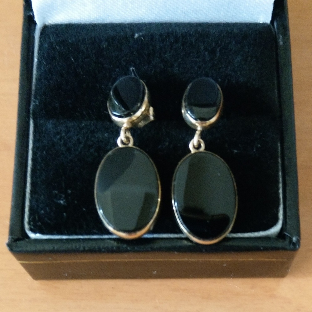 14k Yellow Gold and Onyx Drop Earrings